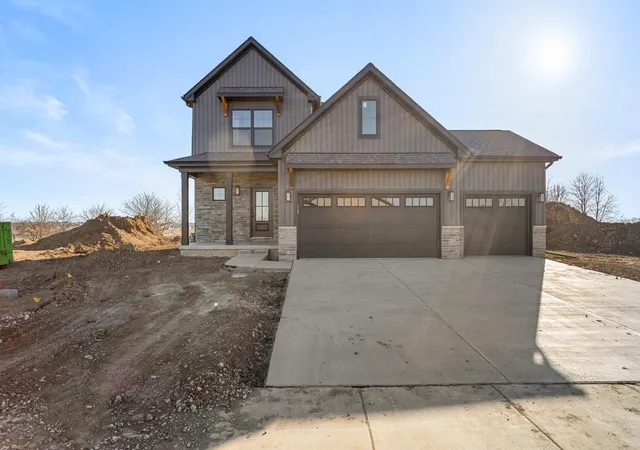 Homes for sale in Mahomet, IL | 201 Collins Dr, Mahomet, IL 61853 | MLS# 12663977