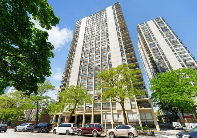 Homes for sale in Chicago, IL | 1355 N Sandburg Ter #1601D, Chicago, IL 60610 | MLS# 12663994