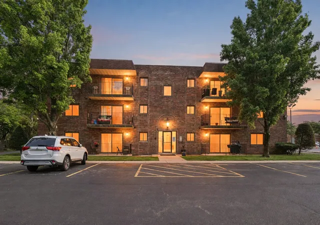 1st image of 1940 183rd St #2C, Homewood, IL 60430 | MLS# 12664008