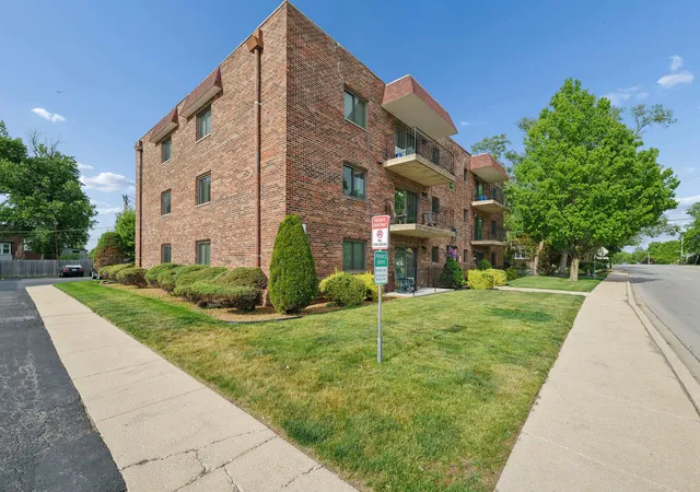 19th image of 1940 183rd St #2C, Homewood, IL 60430 | MLS# 12664008