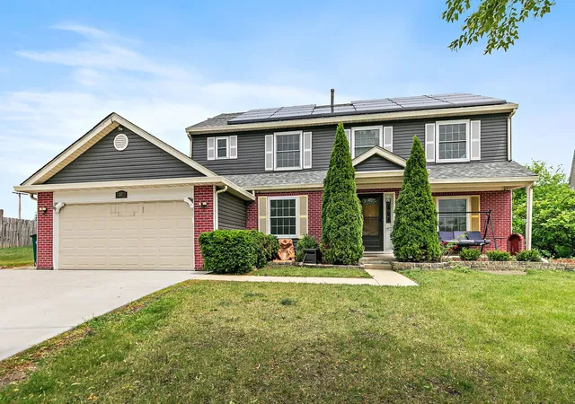 Photo 1 of Single family home for sale at 25 Magnolia Dr, Streamwood, IL 60107 | MLS# 12664012 | Listing updated on 2026-09-14