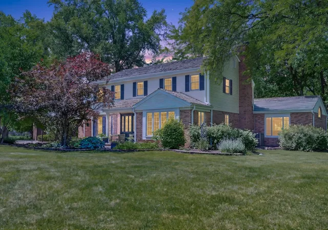 Homes for sale in Lake Bluff, IL | 38 Forest Hills Rd, Lake Bluff, IL 60044 | MLS# 12664058