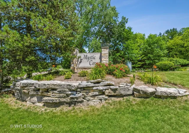 Homes for sale in Antioch, IL | 1201 Bayshore Dr, Antioch, IL 60002 | MLS# 12664134