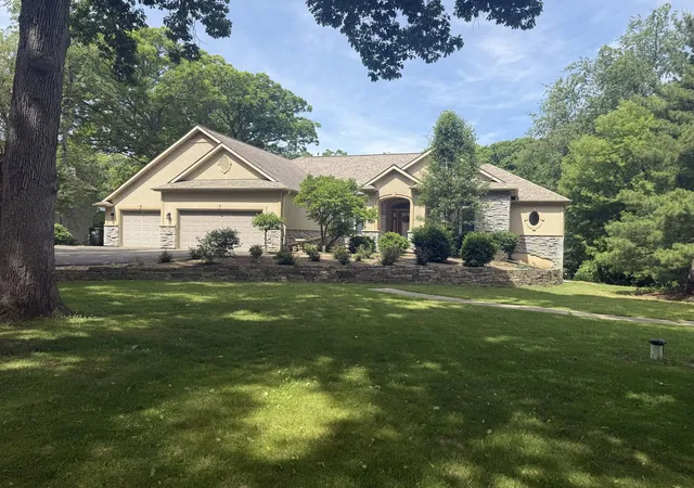 Homes for sale in Spring Grove, IL | 10605 Red Hawk Ln, Spring Grove, IL 60081 | MLS# 12664136
