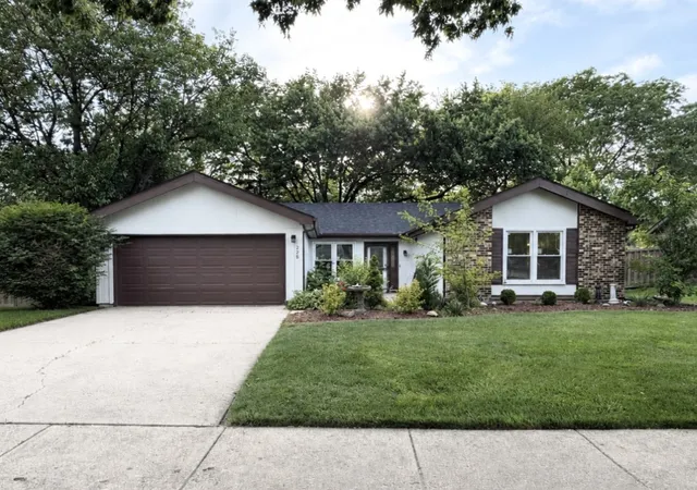 1st image of 228 Harvard Ln, Bloomingdale, IL 60108 | MLS# 12664155