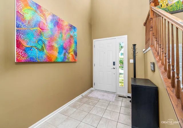 4th image of 374 Wolcott Ln, Batavia, IL 60510 | MLS# 12664196