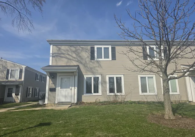 Photo 1 of Condo for sale at 726 E Old Willow Rd #104C, Prospect Heights, IL 60070 | MLS# 12664225 | Listing updated on 2026-09-15
