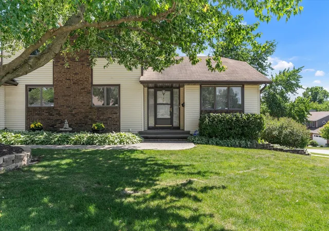 Homes for sale in Moline, IL | 3300 35th Ave, Moline, IL 61265 | MLS# 12664235