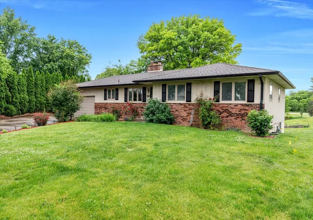 Photo 3 of Single family home for sale at 11822 3rd Street, Milan, IL 61264 | MLS# 12664242 | Listing updated on 2026-10-08