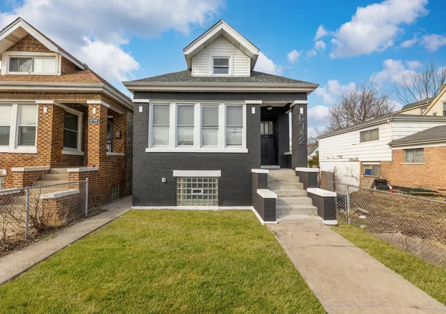 1st image of 6742 S Carpenter St, Chicago, IL 60621 | MLS# 12664299