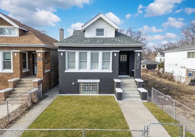 2nd image of 6742 S Carpenter St, Chicago, IL 60621 | MLS# 12664299