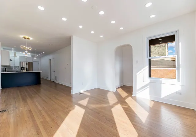4th image of 6742 S Carpenter St, Chicago, IL 60621 | MLS# 12664299