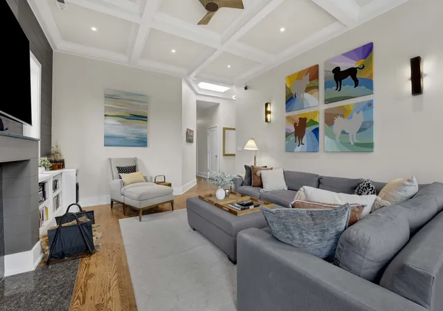 Listing Photo 5 - Condo for sale in building located at 1617 N Hermitage Ave, Chicago, IL 60622 - Unit #3N