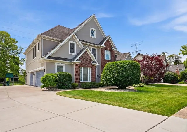 1st image of 22w133 Glenrise Ct, Glen Ellyn, IL 60137 | MLS# 12664331