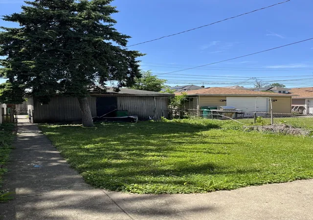 4th image of 1528 Euclid Ave, Berwyn, IL 60402 | MLS# 12664364