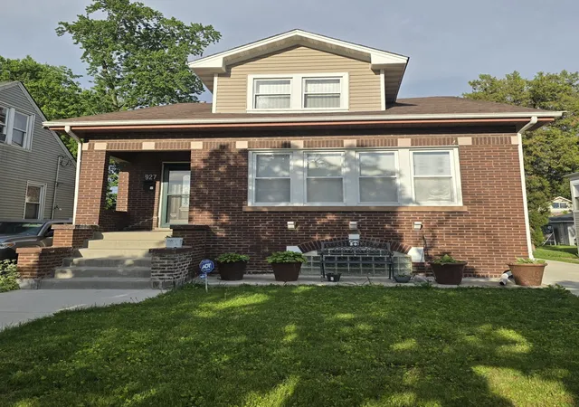 1st image of 927 24th Ave, Bellwood, IL 60104 | MLS# 12664427