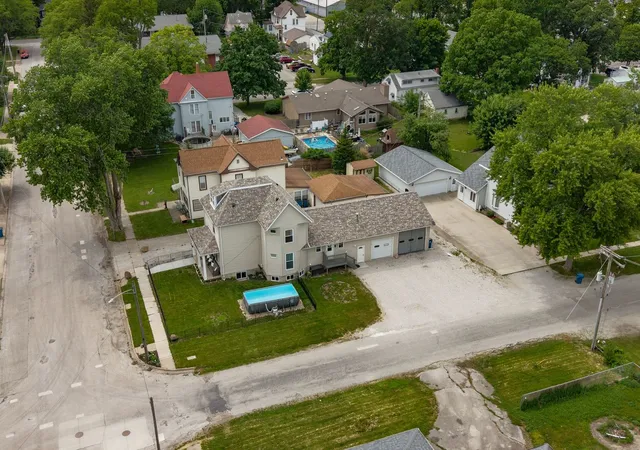 Listing Photo 2 - Condo for sale in building located at 223 E Michigan Ave, Pontiac, IL 61764 - Unit #