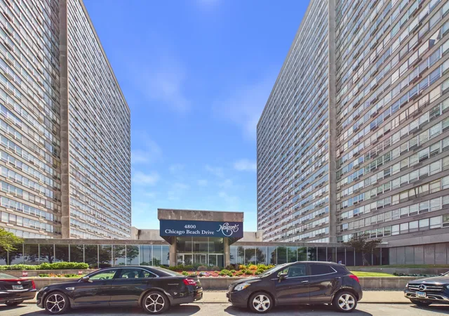 Homes for sale in Chicago, IL | 4800 S Chicago Beach Dr #2308S, Chicago, IL 60615 | MLS# 12664473