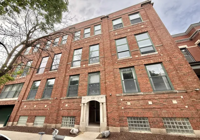 Homes for sale in Chicago, IL | 1122 W Newport Ave #1A, Chicago, IL 60657 | MLS# 12664483