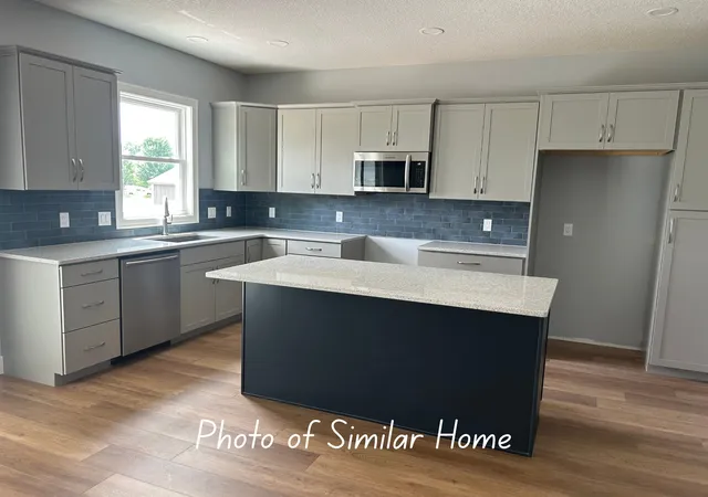 Photo 2 of Single family home for sale at 3101 W 34th Street, Davenport, IA 52806 | MLS# 12664487 | Listing updated on 2026-10-20