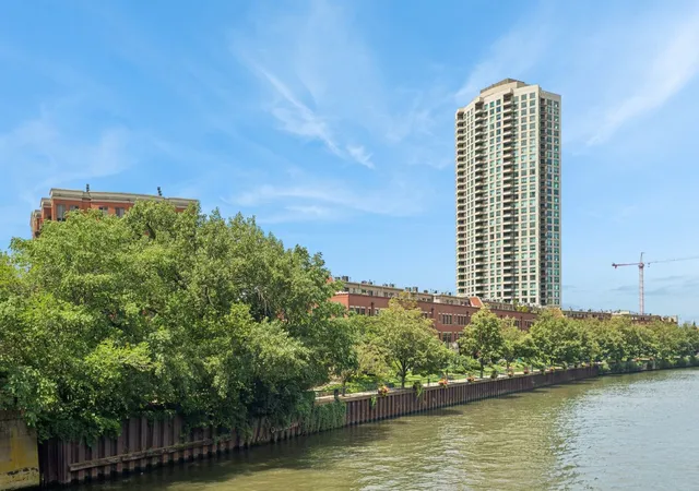 1st image of Kinzie Park, Chicago, IL 60654