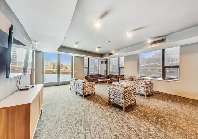 54th image of 484 N Canal St, Chicago, IL 60654 | MLS# 12664505