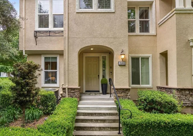 Homes for sale in Livermore, CA | 164 Heligan Ln #8, Livermore, CA 94551 | MLS# 12664519