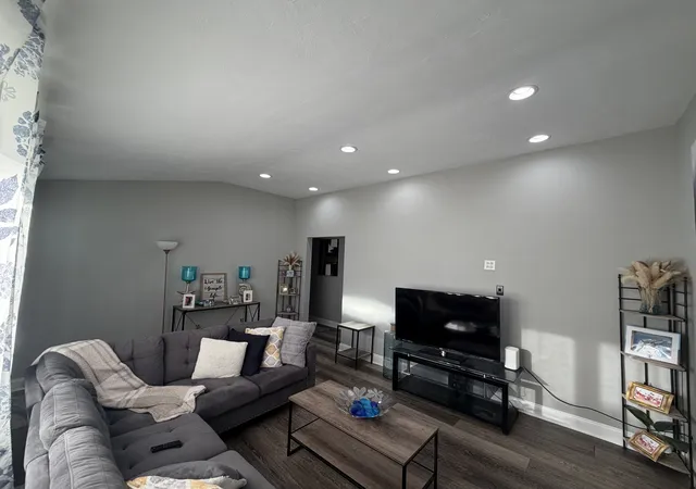3rd image of 1495 Freeland Ave, Calumet City, IL 60409 | MLS# 12664528