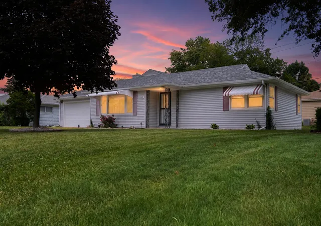 Photo 1 of Single family home for sale at 1160 Westlawn Dr, Kankakee, IL 60901 | MLS# 12664557 | Listing updated on 2026-08-05