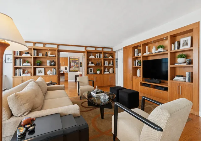 Homes for sale in Chicago, IL | 1150 N Lake Shore Dr #6GH, Chicago, IL 60611 | MLS# 12664611