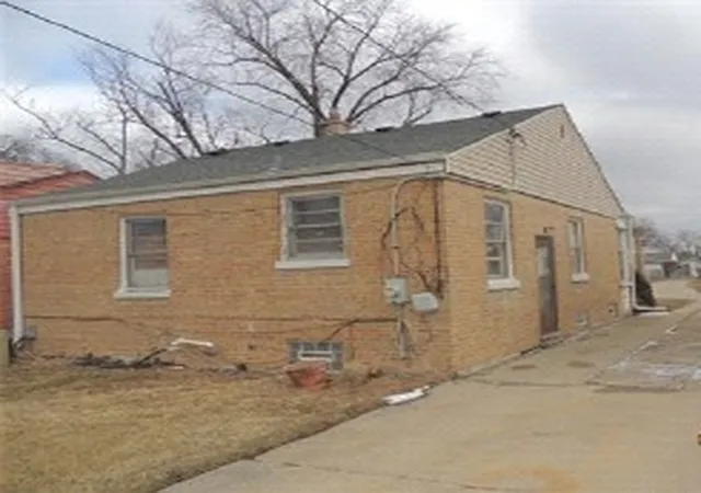 4th image of 520 48th Ave, Bellwood, IL 60104 | MLS# 12664630