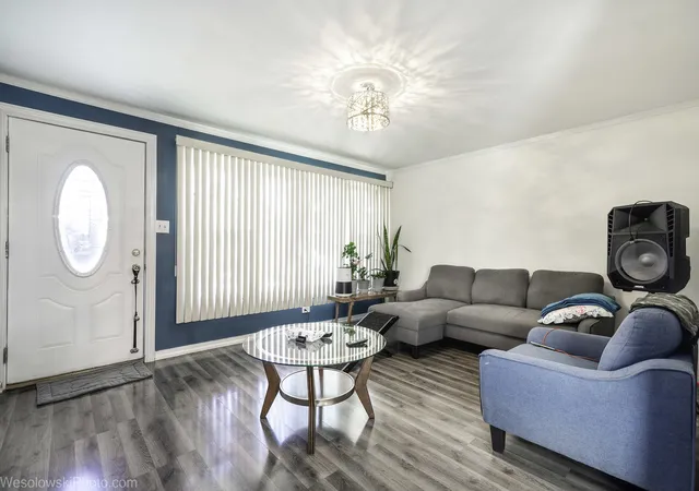 Photo 3 of Single family home for sale at 3237 W 38th Place, Chicago, IL 60632 | MLS# 12664743 | Listing updated on 2026-09-15