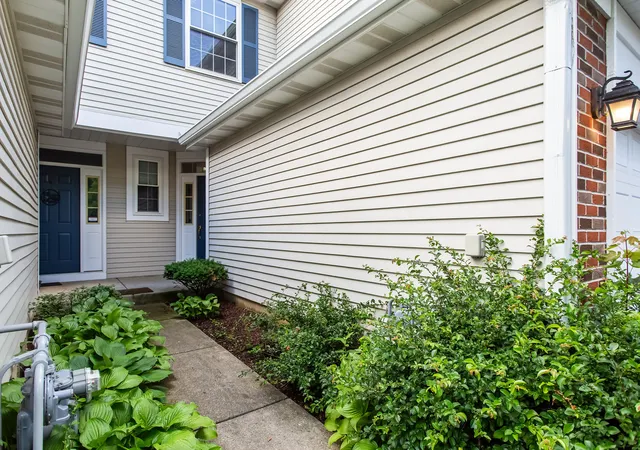 Photo 3 of Townhouse for sale at 2259 Briar Ct, Hoffman Estates, IL 60169 | MLS# 12664818 | Listing updated on 2026-06-17
