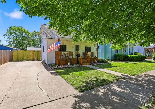 Homes for sale in Bradley, IL | 372 N Blaine Ave, Bradley, IL 60915 | MLS# 12664840