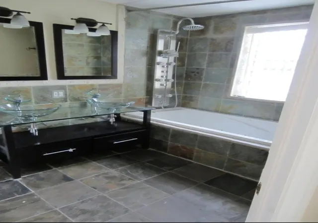 Homes for sale in Chicago, IL | 4321 S Ellis Ave #2, Chicago, IL 60653 | MLS# 12664866