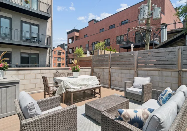 Homes for sale in Chicago, IL | 1415 W Belmont Ave #3, Chicago, IL 60657 | MLS# 12664917