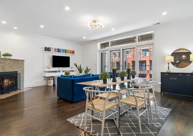 Homes for sale in Chicago, IL | 1415 W Belmont Ave, Chicago, IL 60657