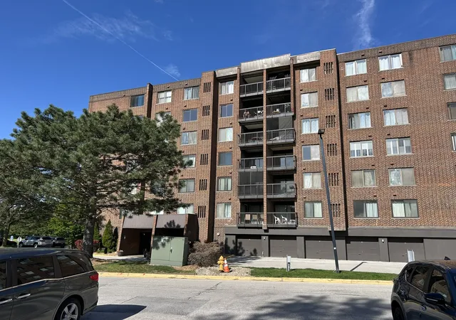 2nd image of 500 Park Ave #338, Calumet City, IL 60409 | MLS# 12664965