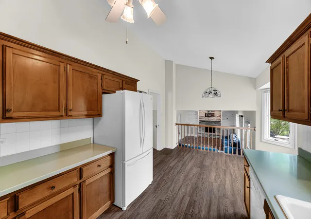 5th image of 21147 Hunter Woods Dr, Frankfort, IL 60423 | MLS# 12664982
