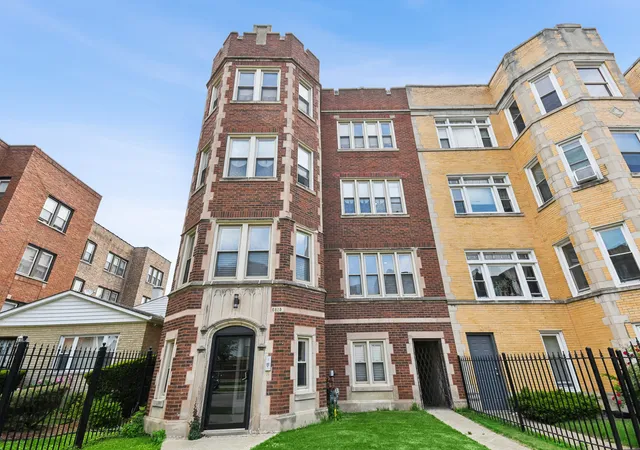 1st image of 6835 S Clyde Ave, Chicago, IL 60649 | MLS# 12664985