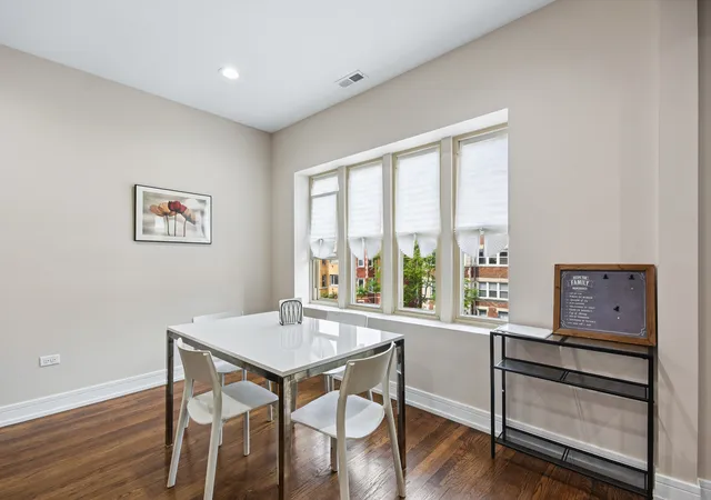 Listing Photo 4 - Condo for sale in building located at 6835 S Clyde Ave, Chicago, IL 60649