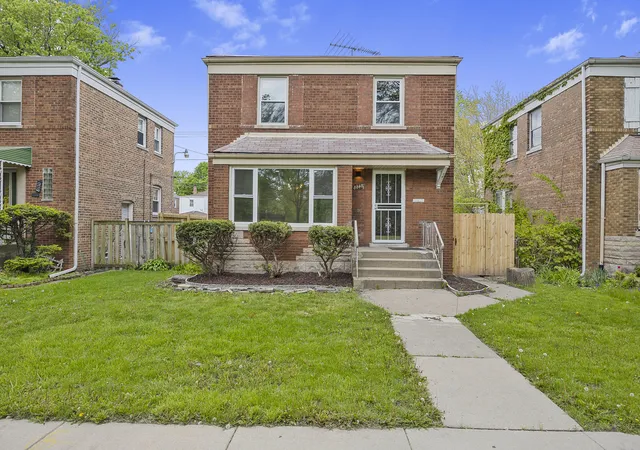 Homes for sale in Chicago, IL | 8848 S Jeffery Blvd, Chicago, IL 60617 | MLS# 12665053