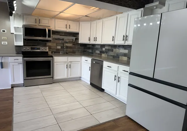 Photo 2 of Condo for sale at 6700 S Brainard Ave #411, Countryside, IL 60525 | MLS# 12665056 | Listing updated on 2026-07-09