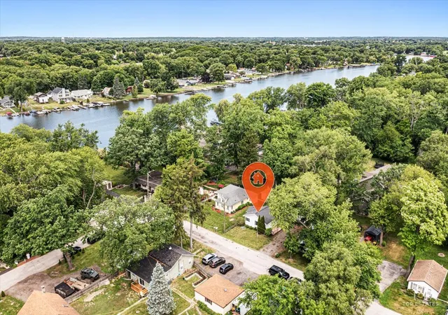 Homes for sale in Mc Henry, IL | 2622 W Emerald Ct, Mc Henry, IL 60051 | MLS# 12665102