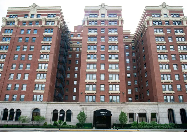 Homes for sale in Chicago, IL | 5300 S Shore Dr, Chicago, IL 60615
