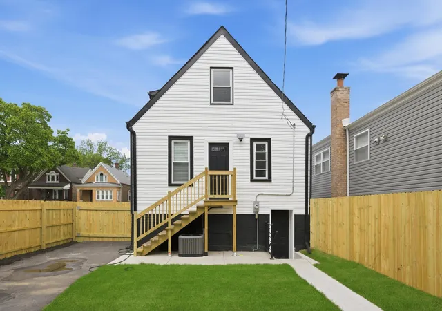 Homes for sale in Chicago, IL | 1513 W 61st St, Chicago, IL 60636 | MLS# 12665175