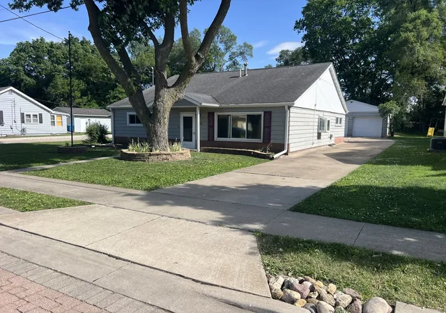 2nd image of 113 4th St, Carbon Cliff, IL 61239 | MLS# 12665194