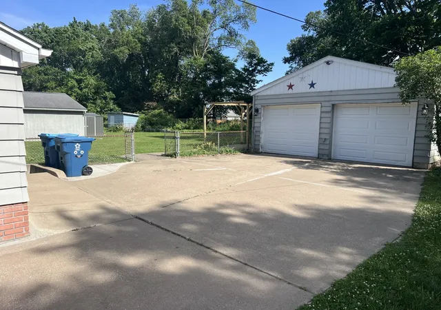 4th image of 113 4Th St, Carbon Cliff, IL 61239 | MLS# 12665194