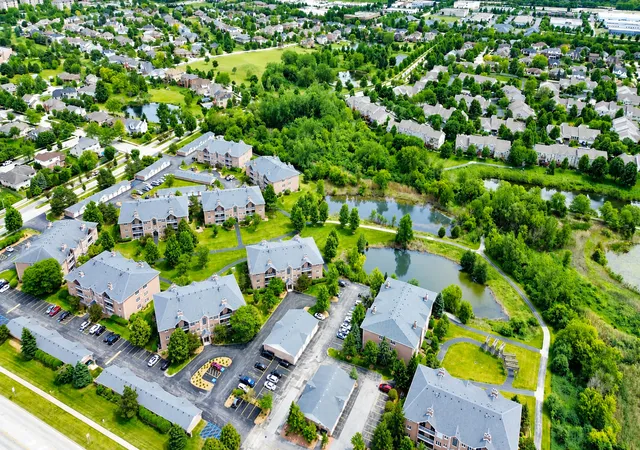 Homes for sale in Orland Park, IL | 11535 Settlers Pond Wy #8-1B, Orland Park, IL 60467 | MLS# 12665260