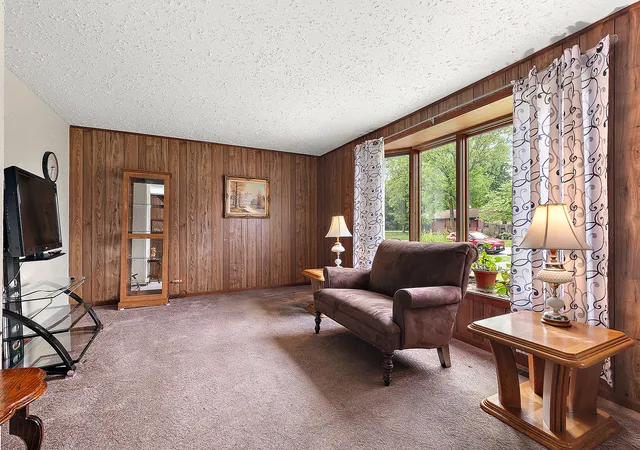 4th image of 5547 Fairway Dr, Crestwood, IL 60418 | MLS# 12665288